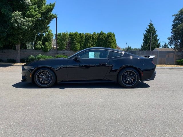 2025 Ford Mustang Dark Horse