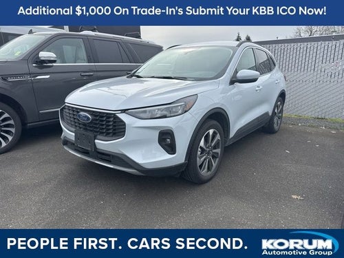 2025 Ford Escape Platinum