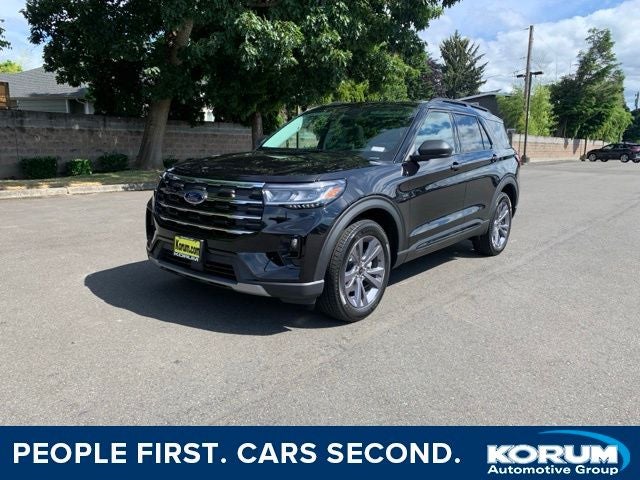 2026 Ford Explorer Active 4WD's photo