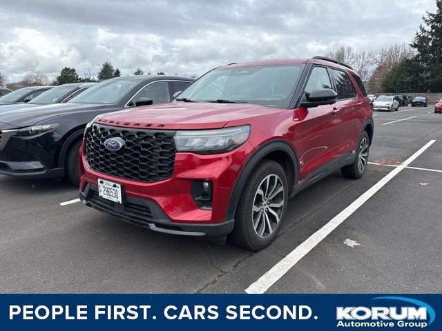 2025 Ford Explorer ST-Line