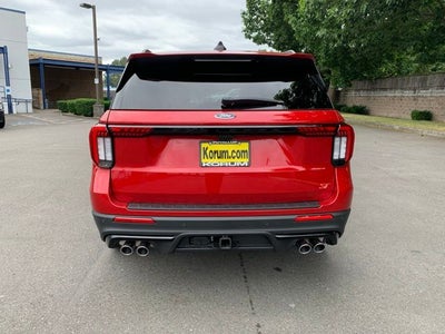 2025 Ford Explorer ST