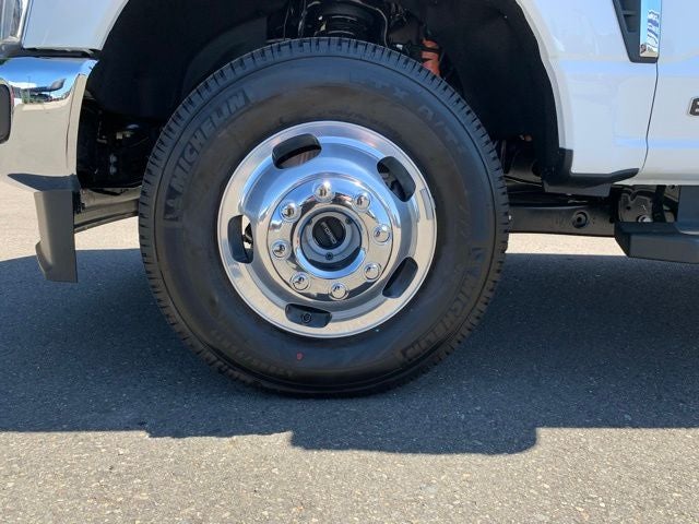 2025 Ford F-350SD Lariat DRW