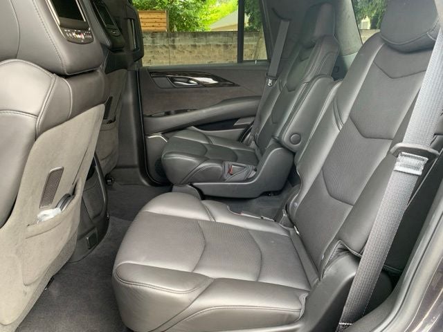 2018 Cadillac Escalade Platinum Edition
