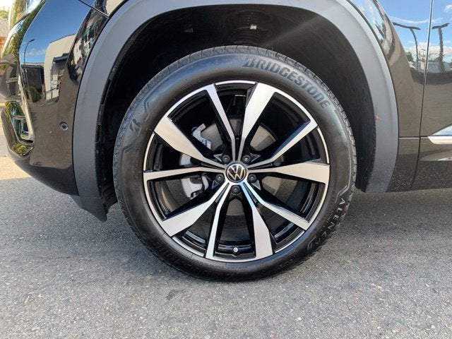 2024 Volkswagen Atlas Cross Sport 2.0T SEL Premium R-Line