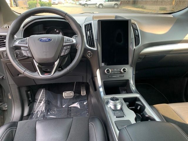 2022 Ford Edge ST