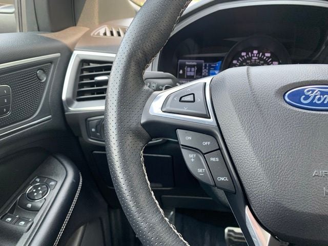 2022 Ford Edge ST