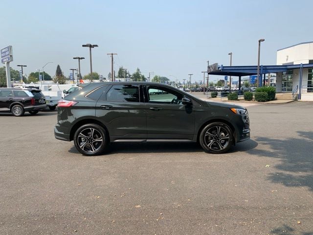 2022 Ford Edge ST