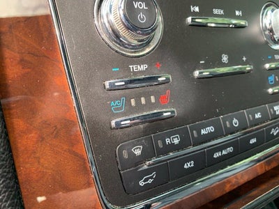 2015 Lincoln Navigator Base