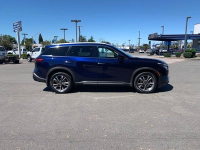 2023 INFINITI QX60 LUXE