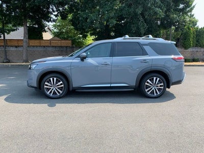 2022 Nissan Pathfinder Platinum