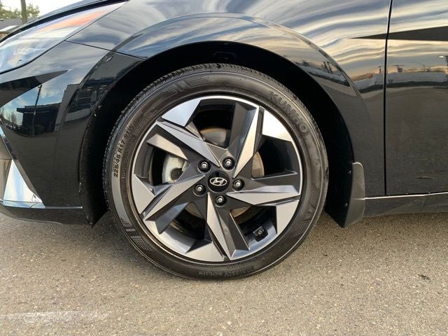 2022 Hyundai Elantra Limited
