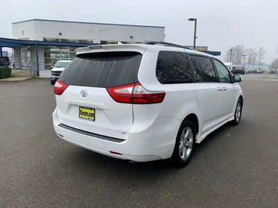 2019 Toyota Sienna LE 7 Passenger