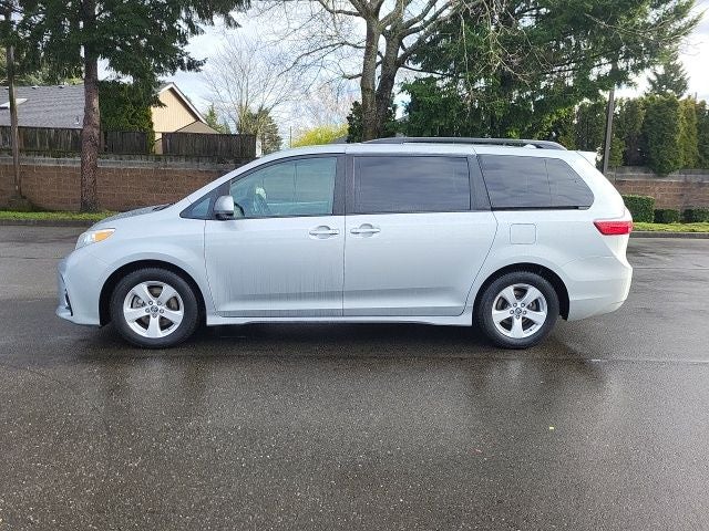 2019 Toyota Sienna LE 7 Passenger