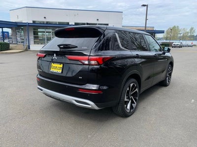 2024 Mitsubishi Outlander SE