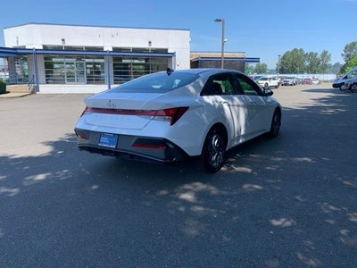 2024 Hyundai Elantra SEL