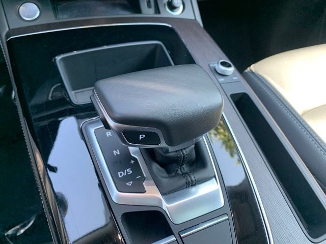 2022 Audi Q5 45 S line Premium quattro