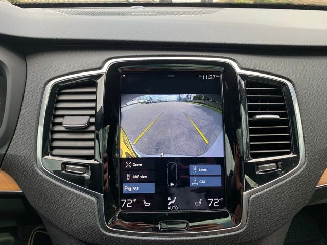 2021 Volvo XC90 T6 Momentum