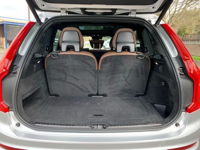 2021 Volvo XC90 T6 Momentum