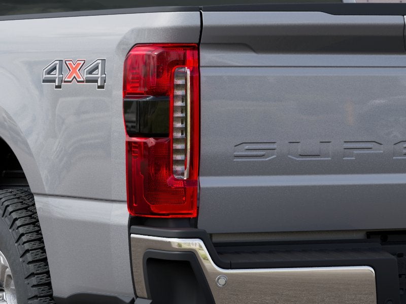 2027 Ford Super Duty F-350® XLT