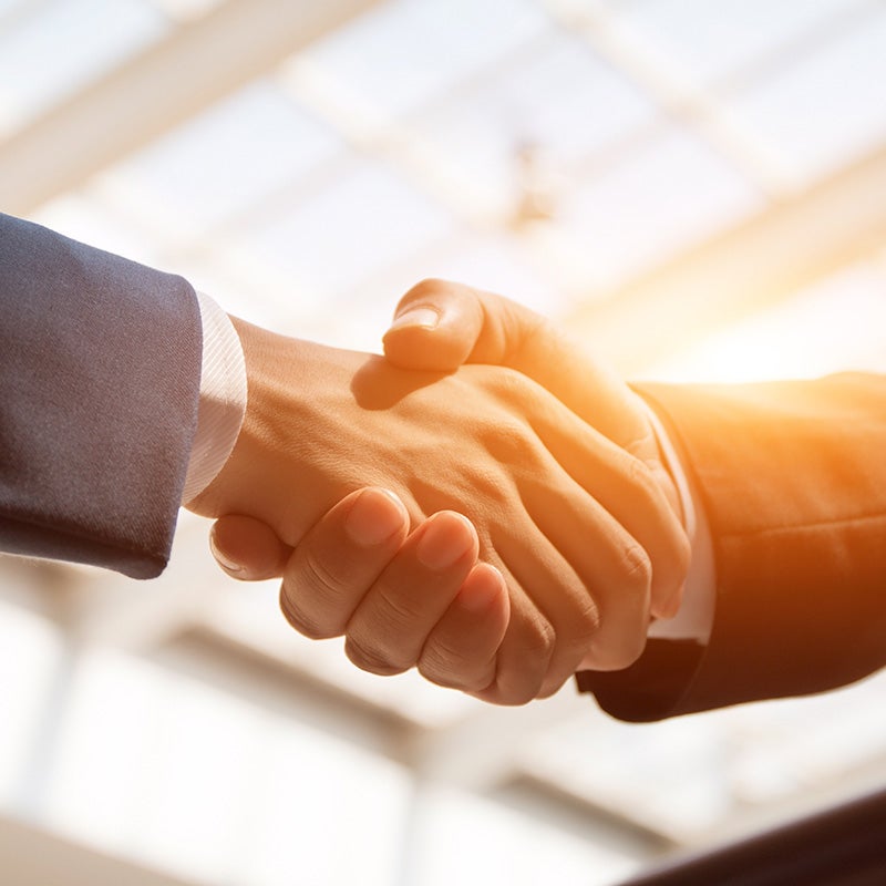 Korum Ford in Puyallup WA handshake