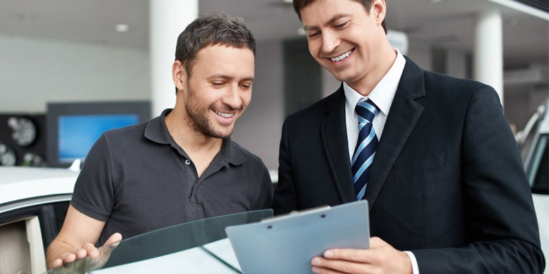 Korum Ford in Puyallup WA fleet management customer being helped